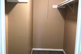 1331 S Finley Rd, Lombard, IL 60148 - Photo 11