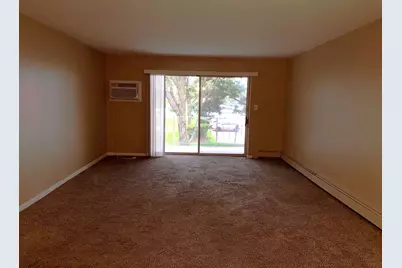 1331 S Finley Road #208, Lombard, IL 60148 - Photo 3