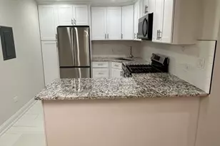 1 N Chestnut Ave, Arlington Heights, IL 60005 - Photo 3