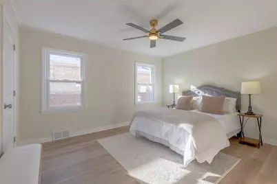 8208 S Sacramento Avenue, Chicago, IL 60652 - Photo 11