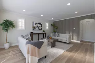 8208 S Sacramento Ave, Chicago, IL 60652 - Photo 5