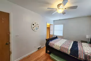 6327 N Kedzie Ave, Chicago, IL 60659 - Photo 15