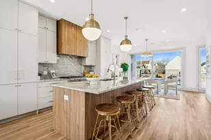 2246 W Lyndale St, Chicago, IL 60647 - Photo 3