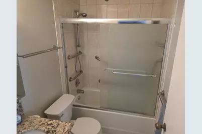 33 W Delaware Place #10G, Chicago, IL 60610 - Photo 11