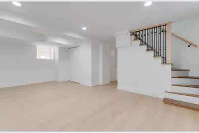 5853 W Newport Avenue, Chicago, IL 60634 - Photo 13