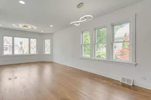 5853 W Newport Ave, Chicago, IL 60634 - Photo 3