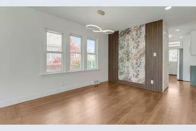 5853 W Newport Avenue, Chicago, IL 60634 - Photo 5