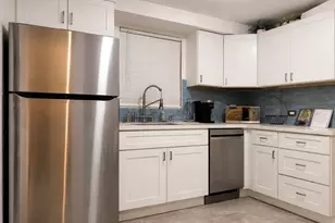 9044 S Merrill Ave, Chicago, IL 60617 - Photo 3