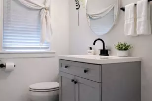 9044 S Merrill Ave, Chicago, IL 60617 - Photo 17