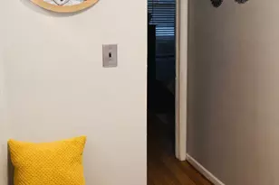 9044 S Merrill Ave, Chicago, IL 60617 - Photo 25