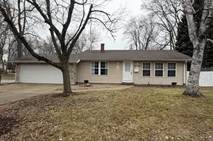 1000 Adams Ct, Carpentersville, IL 60110 - Photo 35