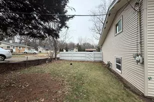 1000 Adams Ct, Carpentersville, IL 60110 - Photo 41