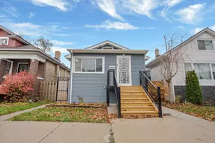 4827 W Crystal St, Chicago, IL 60651 - Photo 1