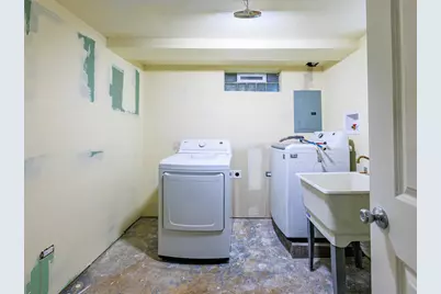 93 E 151st Street E, Harvey, IL 60426 - Photo 23