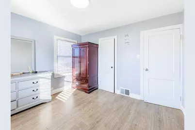 93 E 151st Street E, Harvey, IL 60426 - Photo 17