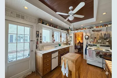 502 S I Oka Avenue, Mount Prospect, IL 60056 - Photo 3