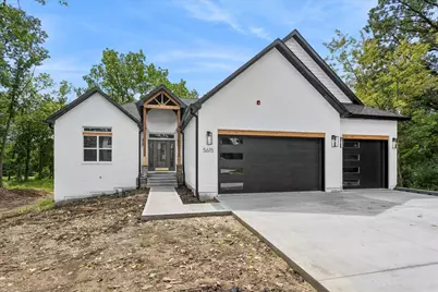5615 Airdrie Court, Hoffman Estates, IL 60192 - Photo 1