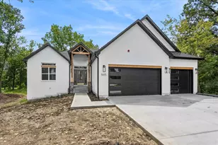 5615 Airdrie Ct, Hoffman Estates, IL 60192 - Photo 1