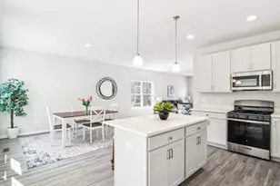 816 Simpson Ave, Elburn, IL 60119 - Photo 13