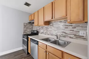 864 Winesap Ct, Prospect Heights, IL 60070 - Photo 5