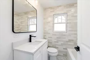 122 S Park St, Westmont, IL 60559 - Photo 3