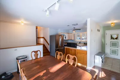 100 Warren Place, Dekalb, IL 60115 - Photo 5