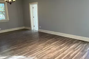 7438 S Champlain Ave, Chicago, IL 60619 - Photo 9