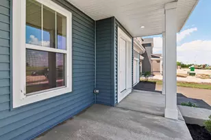 329 N Aspen Dr, Cortland, IL 60112 - Photo 7