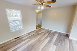 513 St George St, Ottawa, IL 61350 - Photo 3