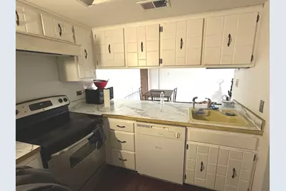 830 Elder Road #B403, Homewood, IL 60430 - Photo 9