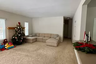 5261 Pebble Ln, Crystal Lake, IL 60012 - Photo 7