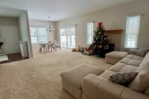 5261 Pebble Ln, Crystal Lake, IL 60012 - Photo 9