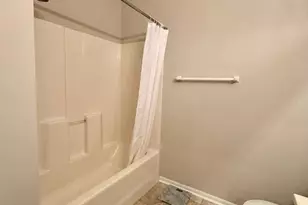 5261 Pebble Ln, Crystal Lake, IL 60012 - Photo 19