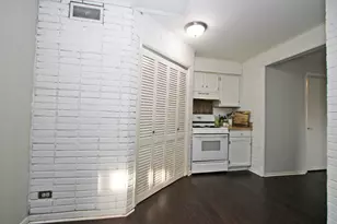 33 Johnathan Rd, Lake Zurich, IL 60047 - Photo 9