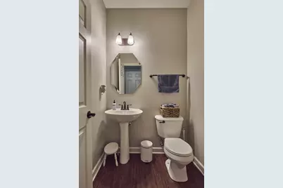 2732 Woodworth Avenue, Woodstock, IL 60098 - Photo 11