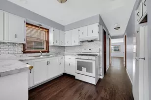 412 Prairie Ave, Calumet City, IL 60409 - Photo 9