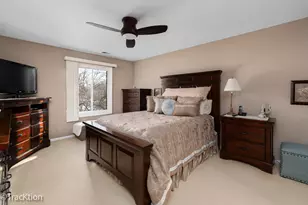 1014 Lakeland Ct, Wheeling, IL 60090 - Photo 9