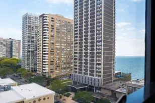 6118 N Sheridan Rd, Chicago, IL 60660 - Photo 3