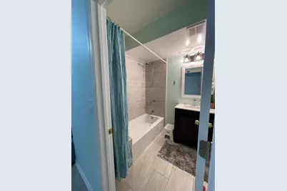 200 W Thacker Street, Hoffman Estates, IL 60169 - Photo 3