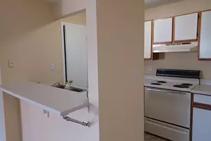 4314 W Shamrock Ln, McHenry, IL 60050 - Photo 5