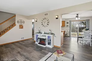 15721 W Waterford Ln, Manhattan, IL 60442 - Photo 9