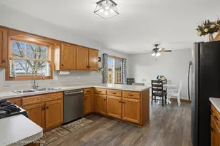 15721 W Waterford Ln, Manhattan, IL 60442 - Photo 13