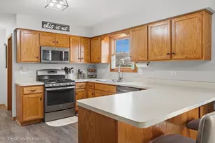 15721 W Waterford Ln, Manhattan, IL 60442 - Photo 11