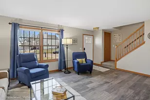 15721 W Waterford Ln, Manhattan, IL 60442 - Photo 7