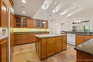 4830 Wolf Rd, Western Springs, IL 60558 - Photo 17