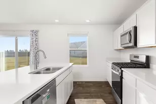 6616 Hadrian Dr, Joliet, IL 60431 - Photo 15