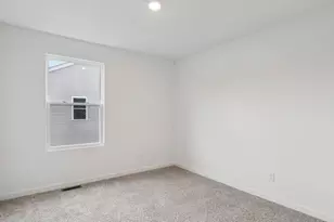 5017 Yates Dr, Racine, WI 53403 - Photo 25