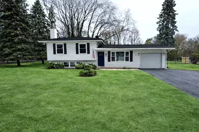 4818 Strong Road, Crystal Lake, IL 60014 - Photo 1