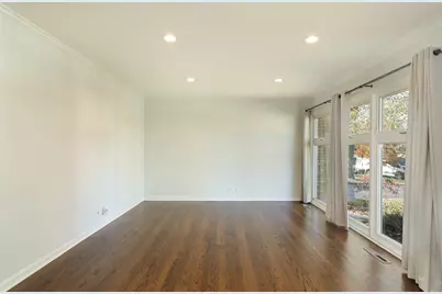 1913 Milton Avenue, Northbrook, IL 60062 - Photo 15