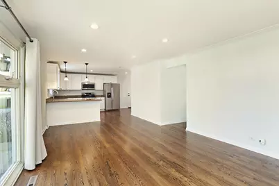 1913 Milton Avenue, Northbrook, IL 60062 - Photo 17